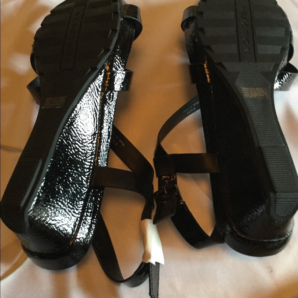 Sandals - Picture 2 of 2